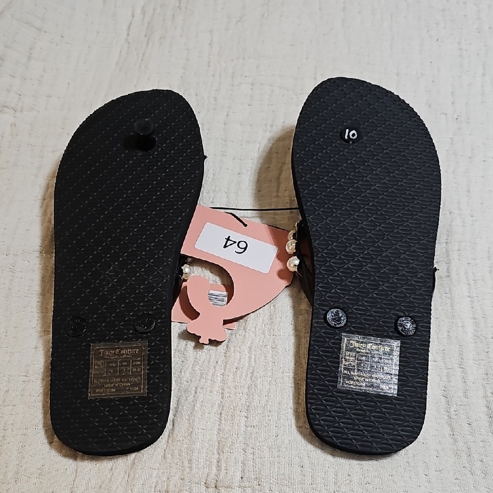 Juicy Couture Black Slippers with Pearl Accents - Picture 2 of 3